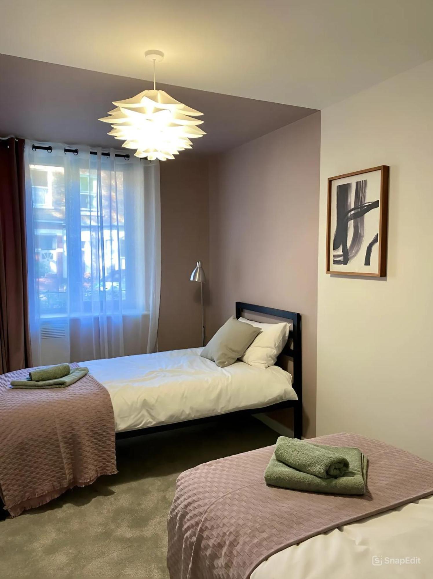 Modern Apartment In Central Quiet York With Free Parking - Contemporary New Building Dış mekan fotoğraf